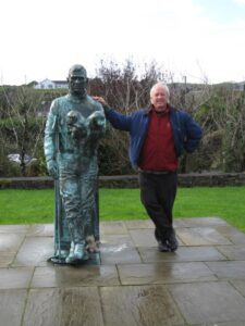 David Hirzel in Ireland with Tom Crean statue in 2007